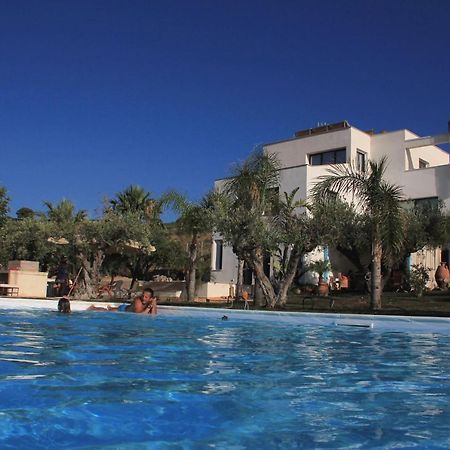 Punta Bianca Suite & Home Experience Агридженто Екстериор снимка