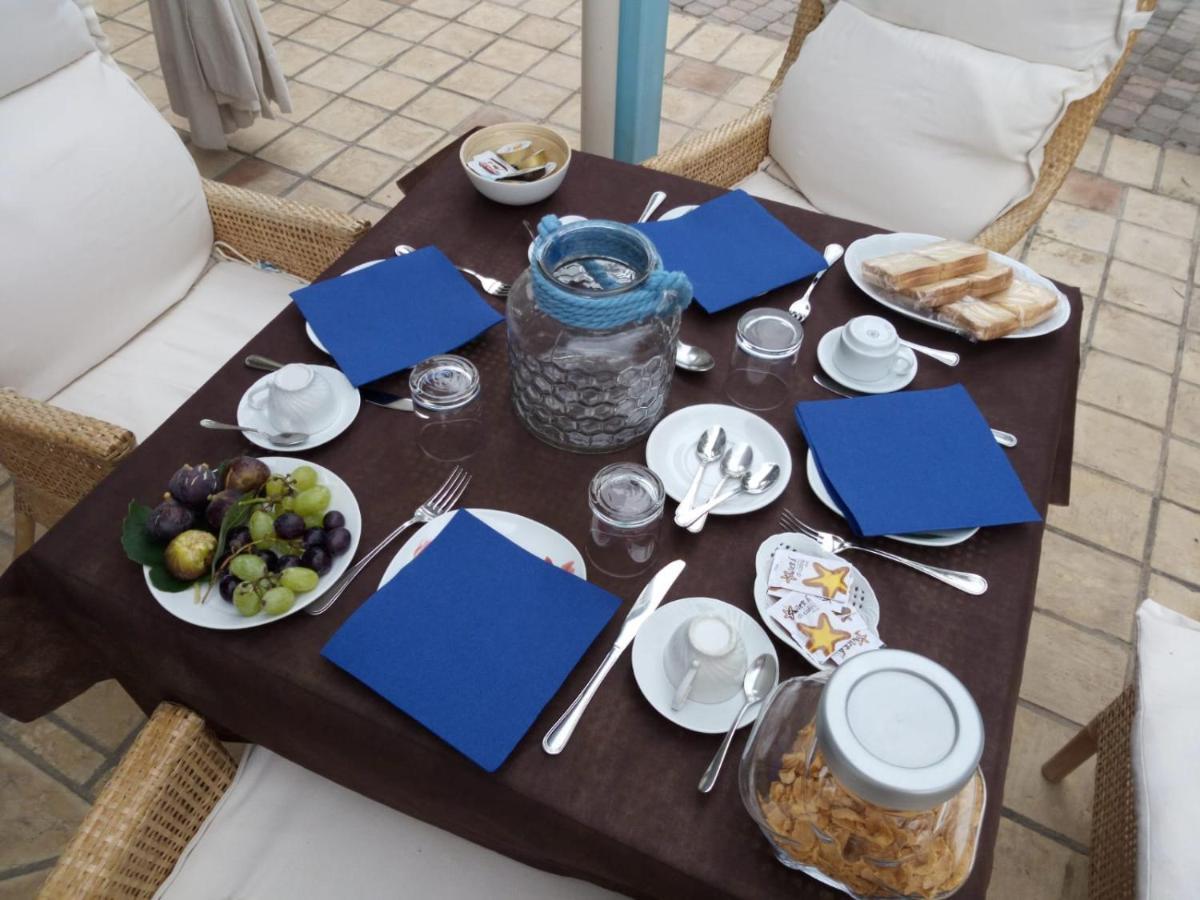 Punta Bianca Suite & Home Experience Агридженто Екстериор снимка